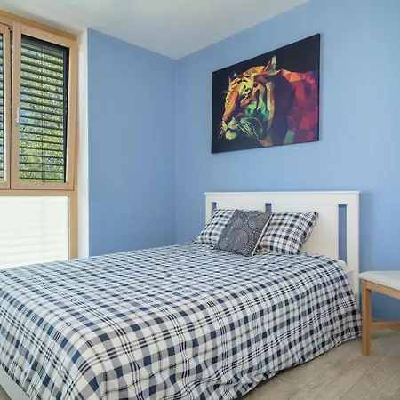 Suesse Stadtwohnung In Appartement *